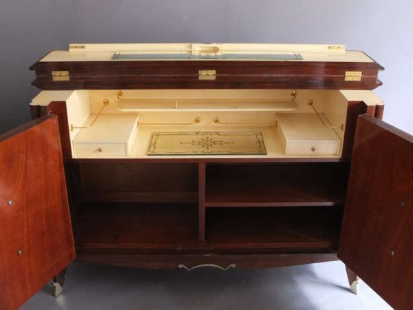 A Fine French Art Deco Rosewood Buffet-Bar - Image 7