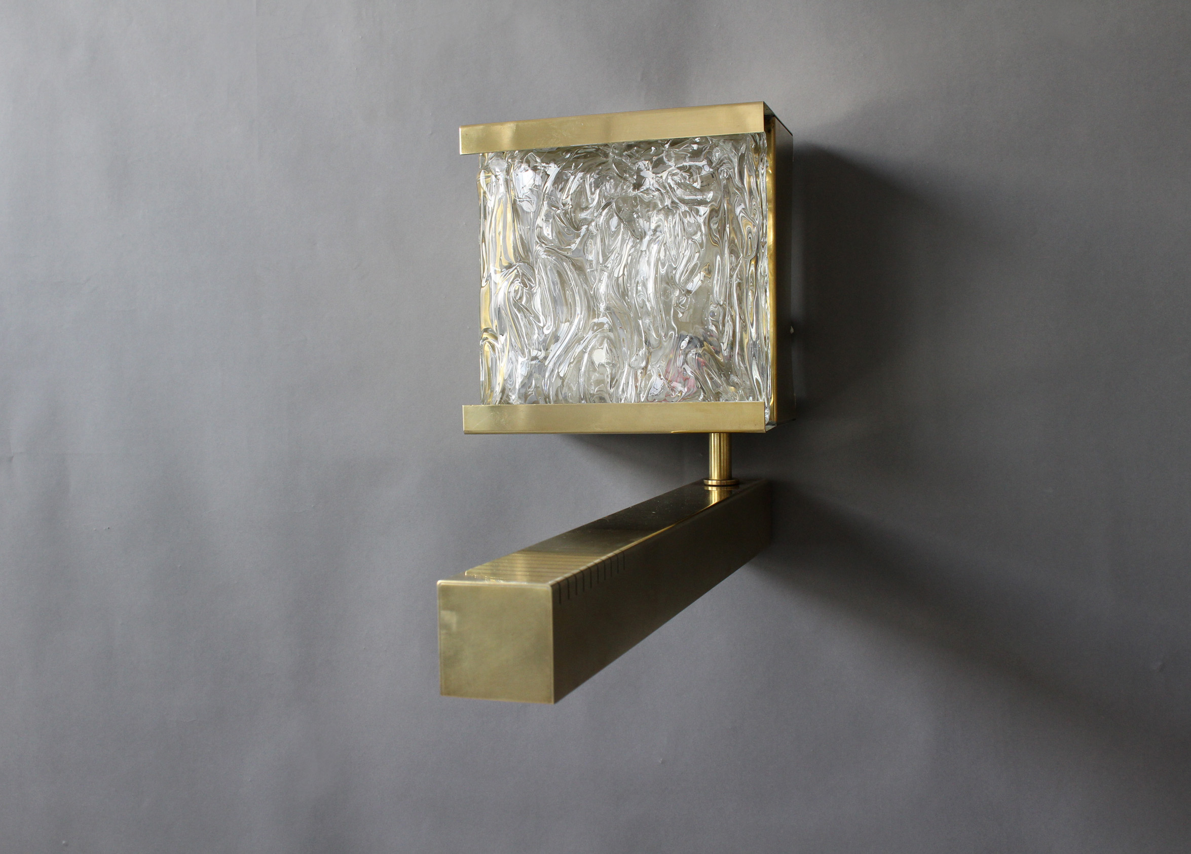 4 Fine French 1960s Brass and Textured Glass Sconces - Image 6