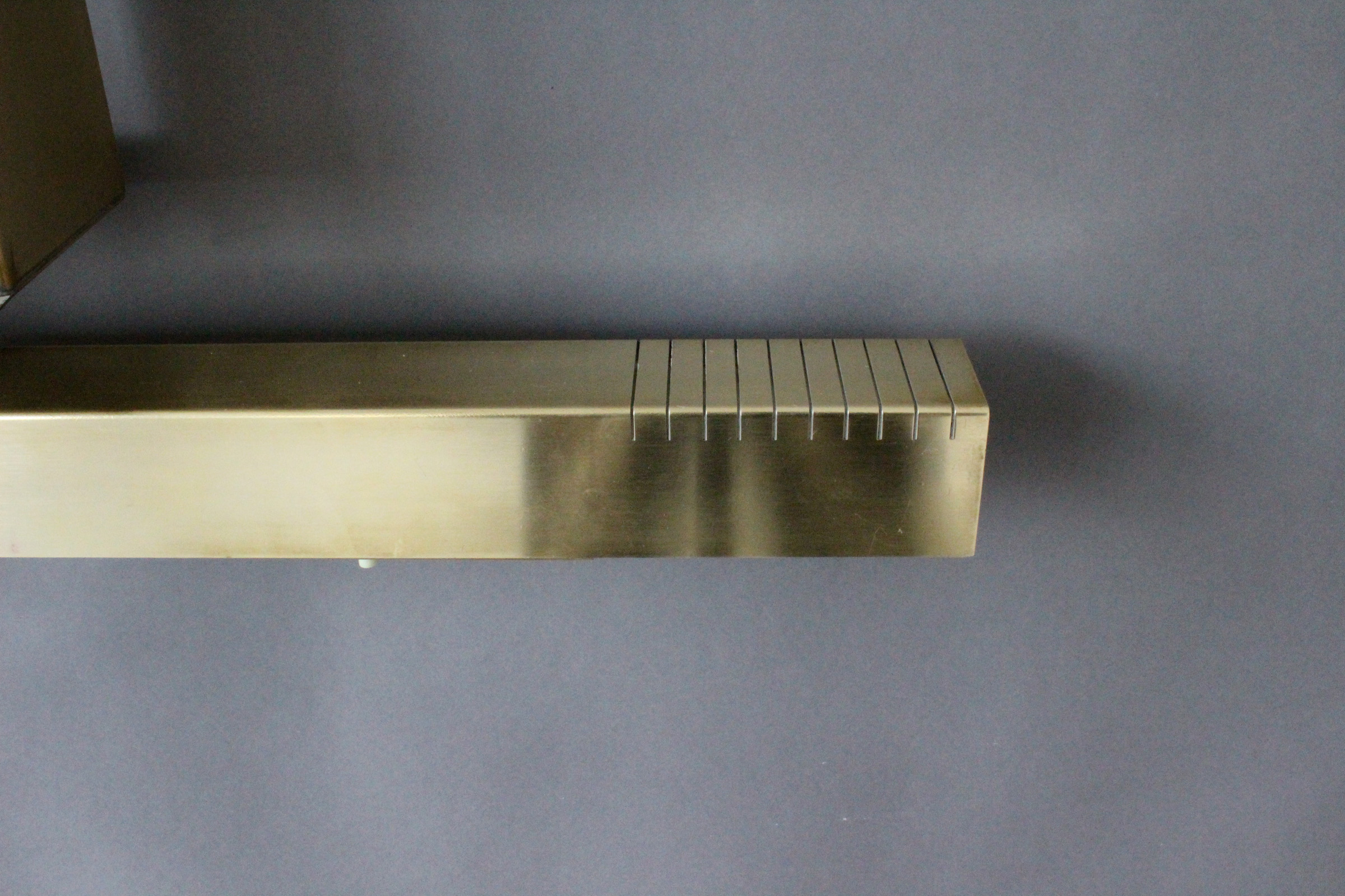 4 Fine French 1960s Brass and Textured Glass Sconces - Image 11