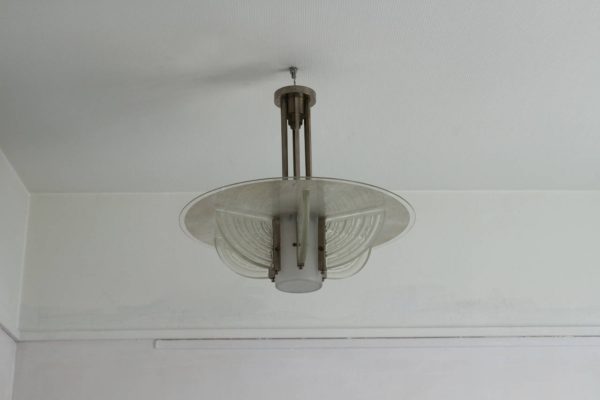 A Fine French Art Deco Chandelier by Hettier et Vincent - Image 9