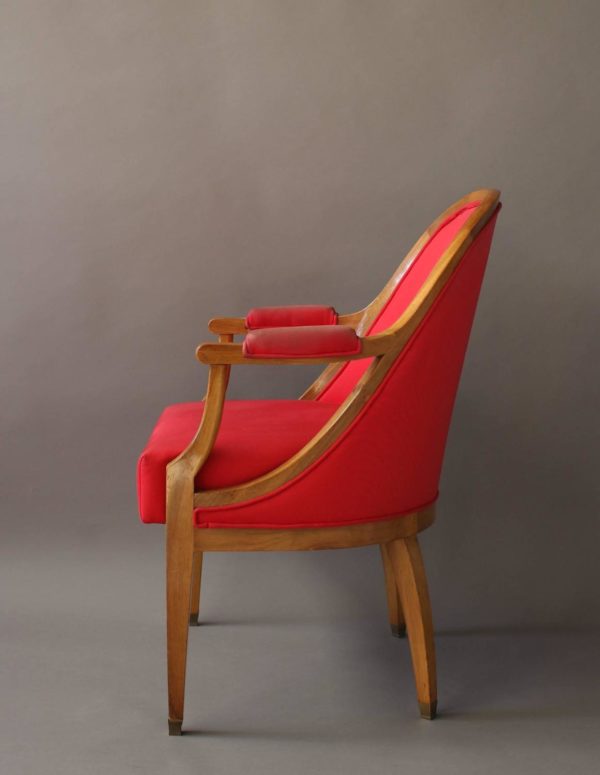 A Fine French Art Deco Walnut Gondola Armchair with Brass Sabots - Image 4