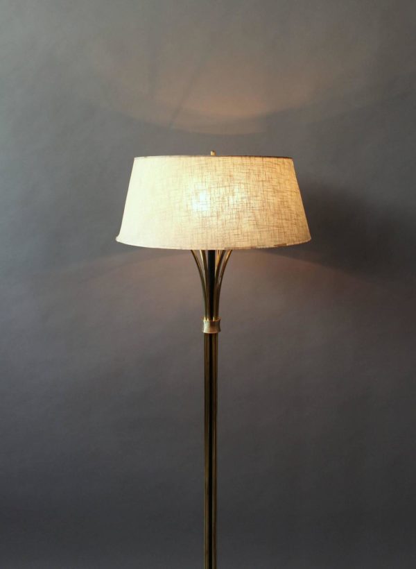 Fine French 1950s Brass and Black Metal Floor Lamp by Arlus - Image 4