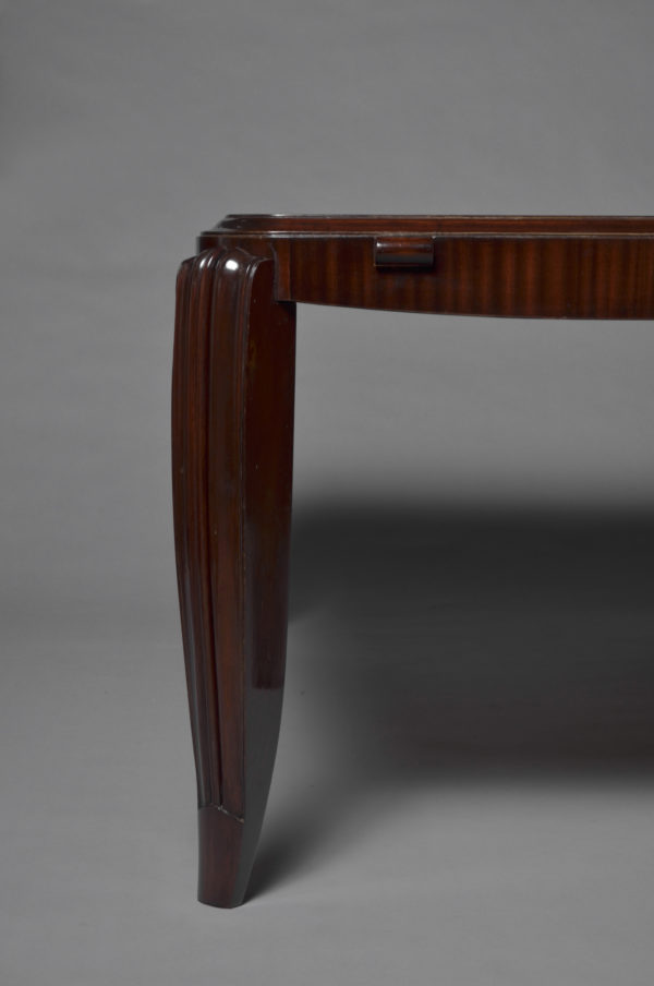 A Fine French Art Deco Mahogany Dining Table in the style of Jean Pascaud - Image 10