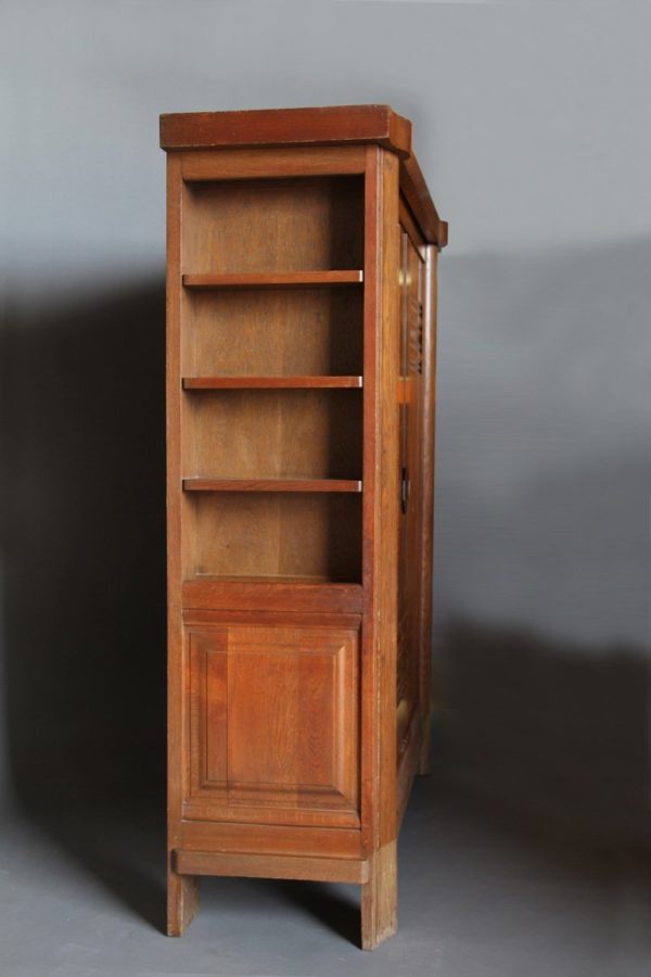 A Fine French Art Deco Oak Armoire by Dudouyt - Image 5