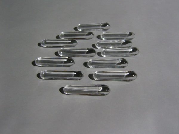 A Set of 12 Fine French Art Deco Cristal Knife Rests by Daum - Image 5