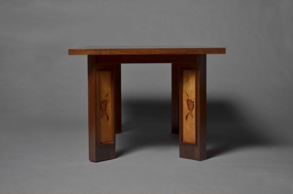 A Fine French Art Deco Walnut Dining Table - Image 7