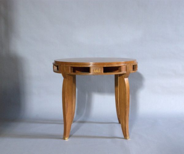 A Fine French Art Deco Round Walnut Gueridon in the manner of Leleu - Image 3