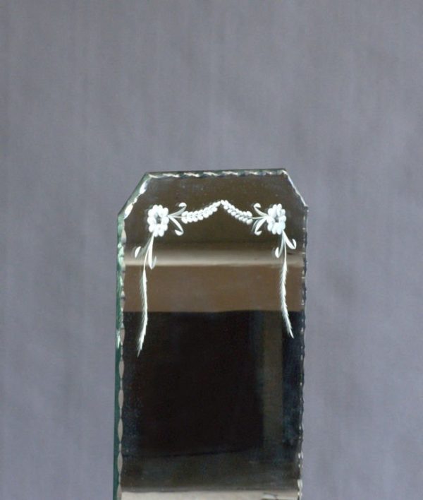 A Fine French Art Deco Mirrored Vanity - Image 9