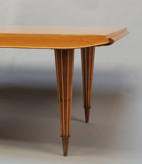 A Fine French Art Deco Expandable Dining Table with Ribbed Brass Conical Legs - Image 3