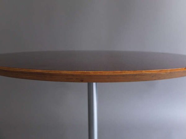 A Fine French 1960s Round Gueridon or Side Table by Pierre Paulin - Image 4