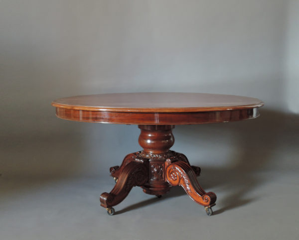 A Fine Large French 19th Century Solid Mahogany Oval Table - Image 2