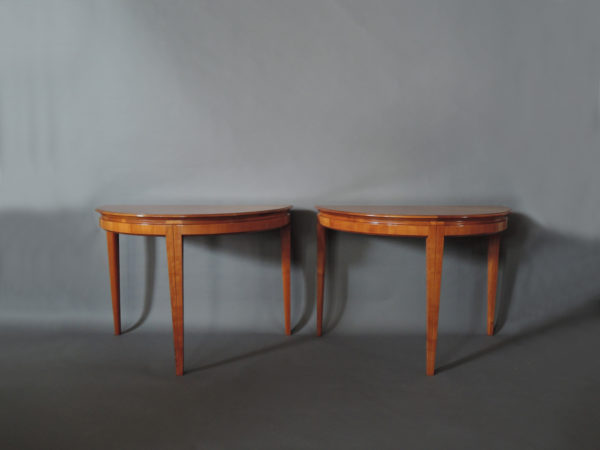 French 1950's Cherry Round Dining Table Divisible in 2 Demi Lune Tables - Image 3