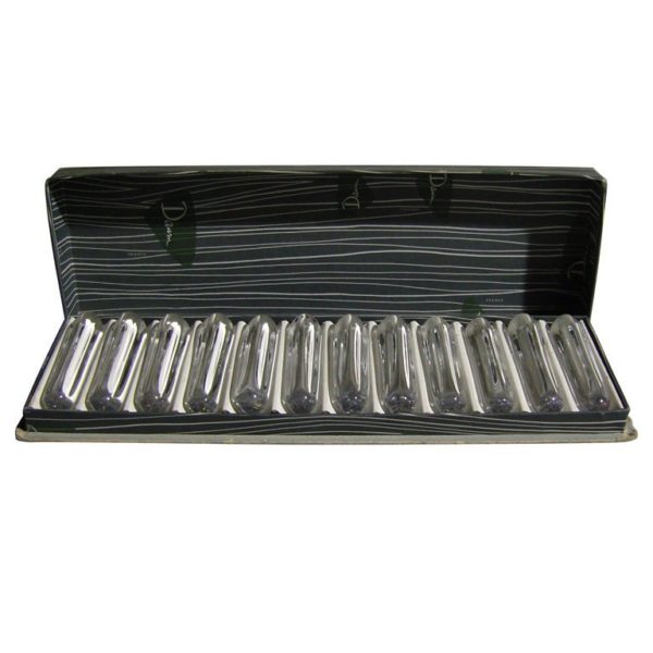 A Set of 12 Fine French Art Deco Cristal Knife Rests by Daum
