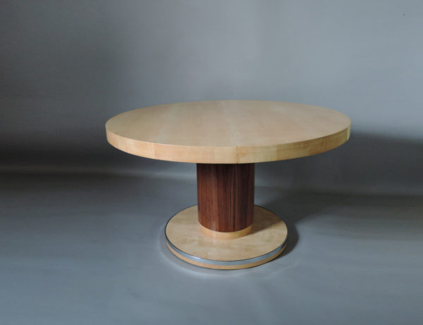 A Fine Round Art Deco Extendable Dining Table by De Coene - Image 4