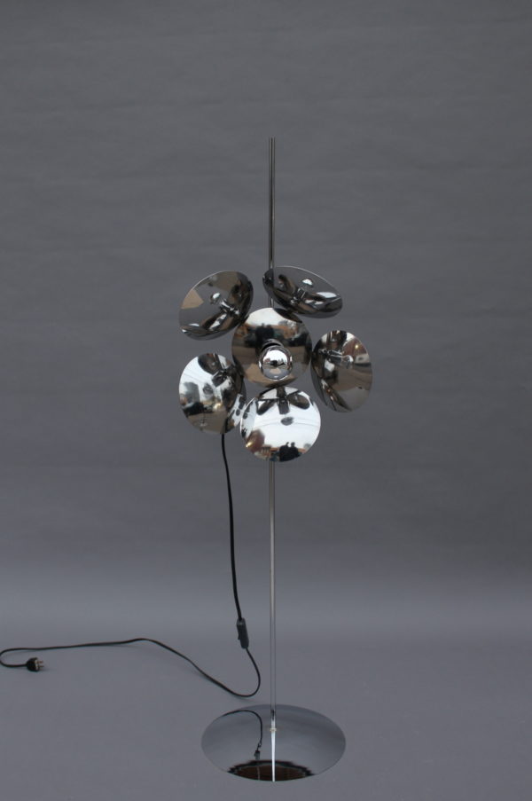 Fine French 1970s Adjustable Chrome Floor Lamp - Image 3