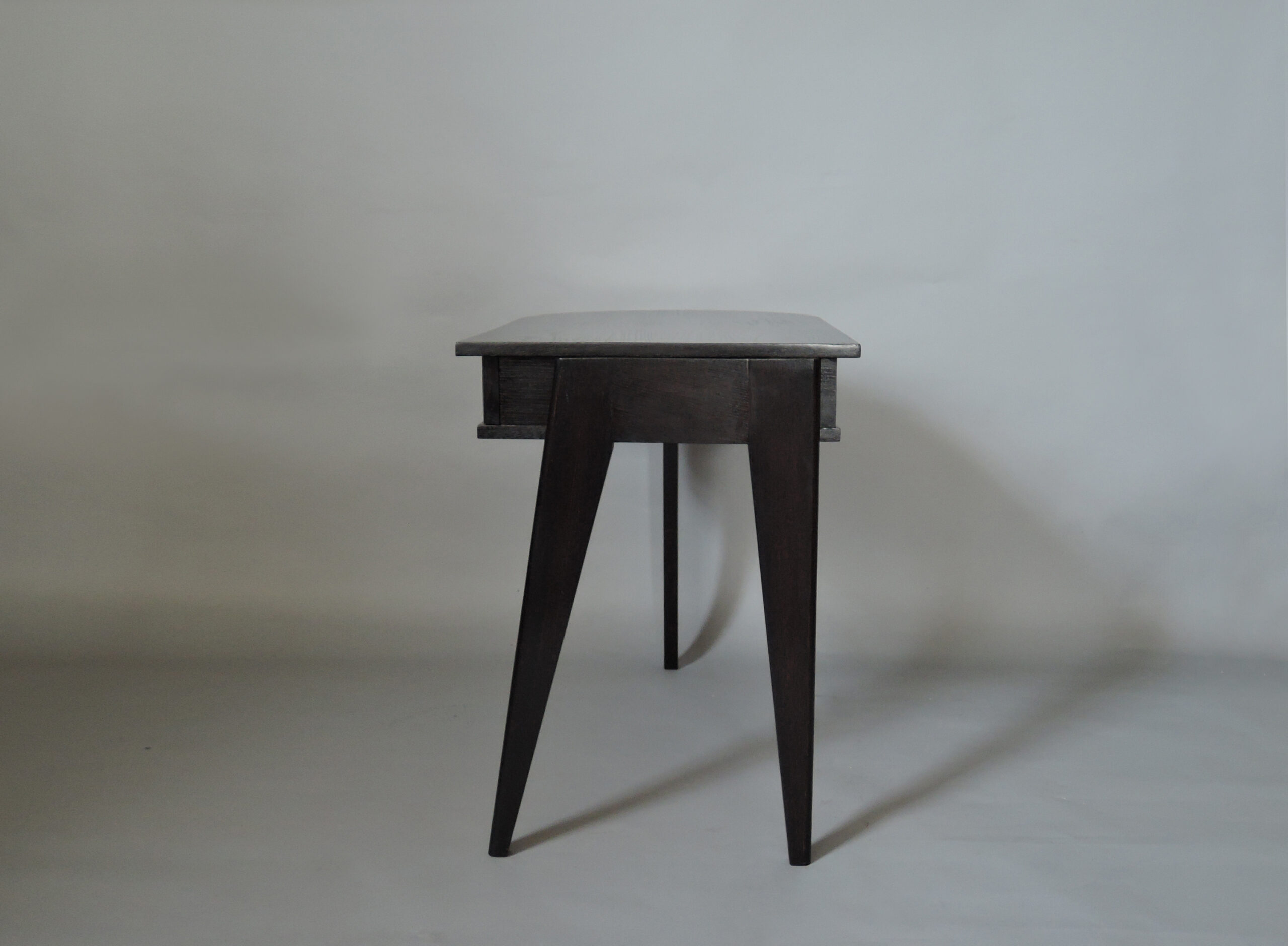 A Fine French Mid-Century Ebonized Oak Desk - Image 5