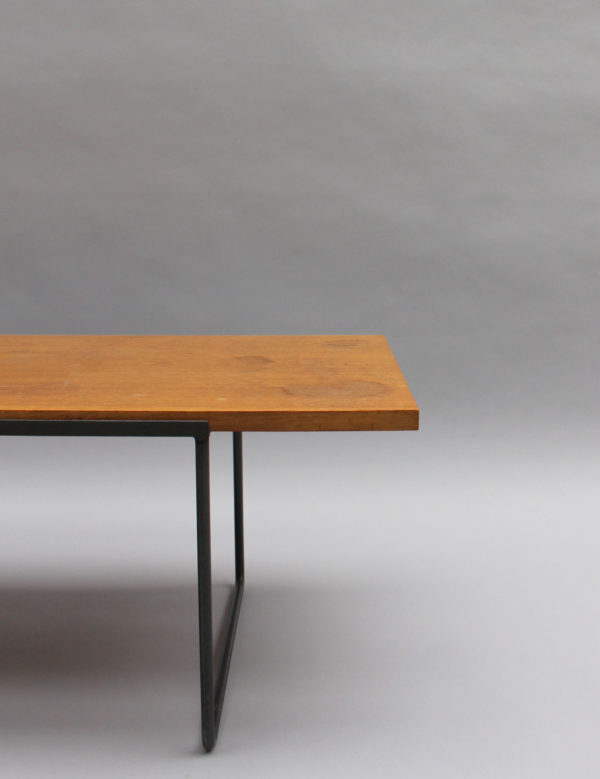 A French Mid-Century Oak and Laminate Coffee Table with a Metal Base - Image 8