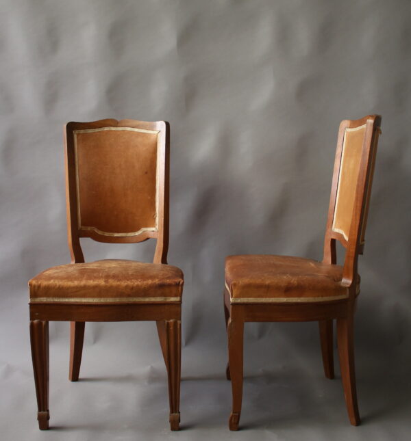 A Set of 12 Fine French Art Deco Mahogany Dining Chairs in the Manner of Arbus - Image 4