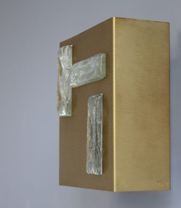 A French 1970s Bronze and Glass Slab Sconce by Perzel. - Image 6