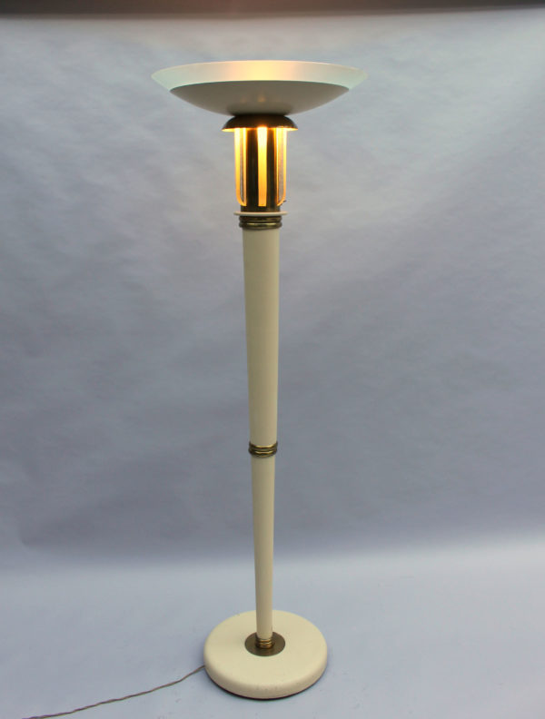 Fine French Art Deco Lacquered Floor Lamp with Glass and Brass details - Image 3