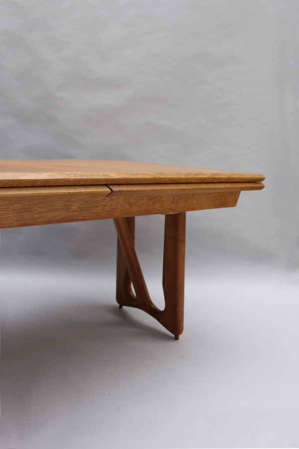 French Midcentury Extendable Oak Table by Guillerme et Chambron - Image 10