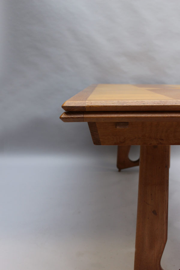 French Midcentury Extendable Oak Table by Guillerme et Chambron - Image 12