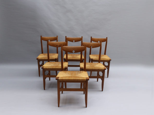 Set of Six French Mid-Century Dining Chairs by Guillerme et Chambron - Image 2