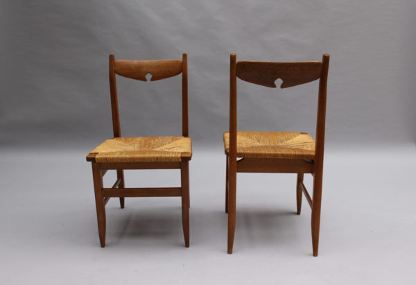 Set of Six French Mid-Century Dining Chairs by Guillerme et Chambron - Image 4