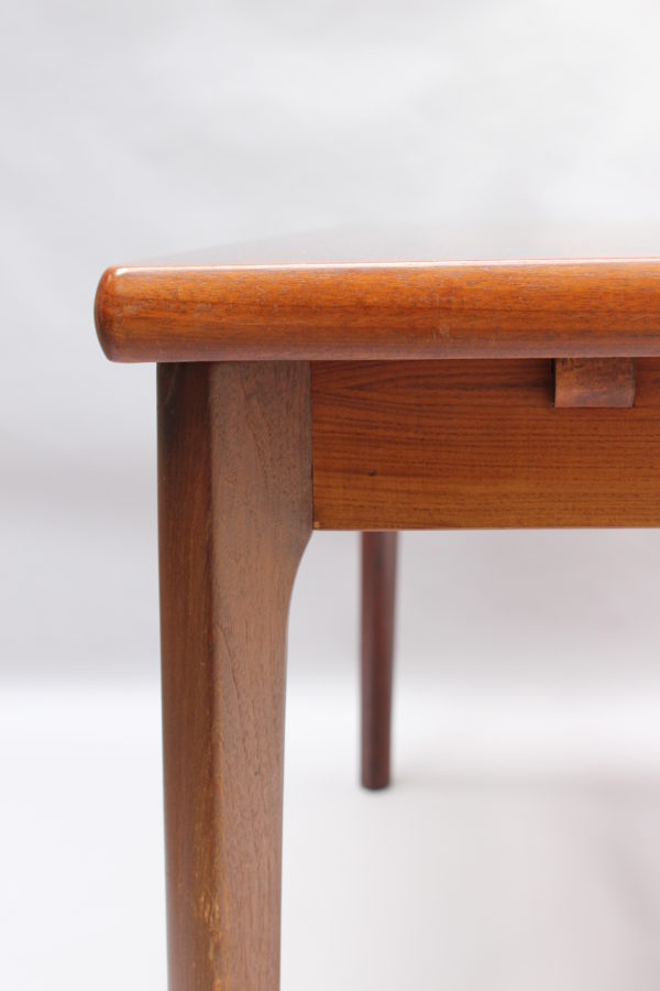 1960s Danish Rosewood Extendable Dining Table by Henning Kjærnulf - Image 13