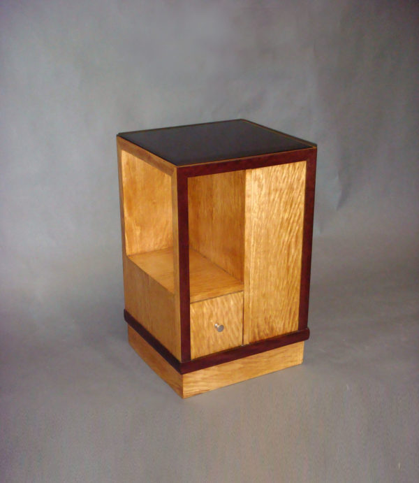 A Fine French Art Deco Satinwood Side Table or Nightstand - Image 6