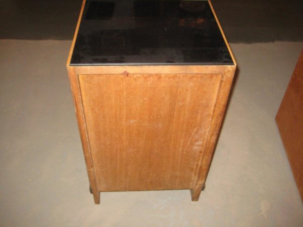 A Fine French Art Deco Satinwood Side Table or Nightstand - Image 10