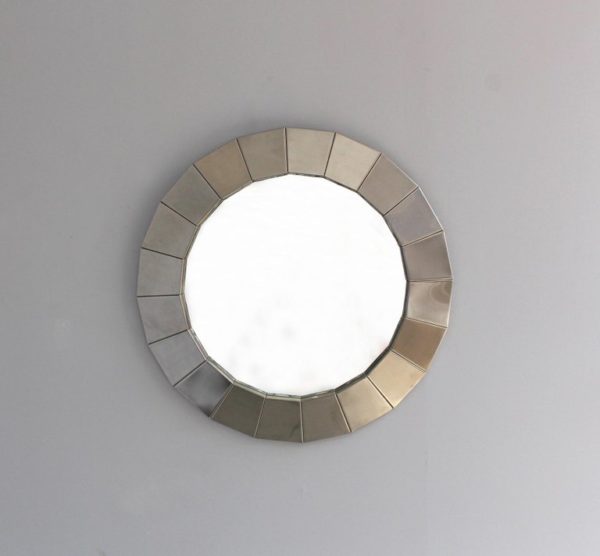 Fine French 1970s Round Faceted Polished Stainless Steel Framed Mirror - Image 2