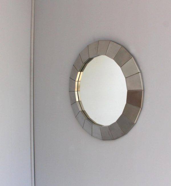 Fine French 1970s Round Faceted Polished Stainless Steel Framed Mirror - Image 3