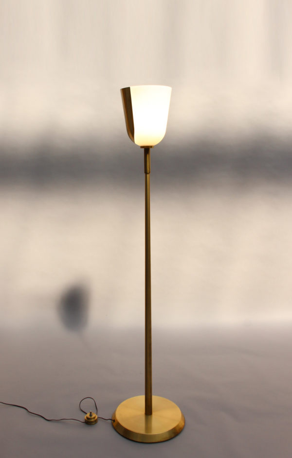 Fine French Midcentury Bronze and Glass Floor Lamp by Perzel - Image 14