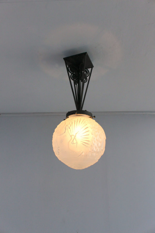 Fine French Art Deco Wrought Iron and Frosted Glass Pendant by Muller Frères - Image 4