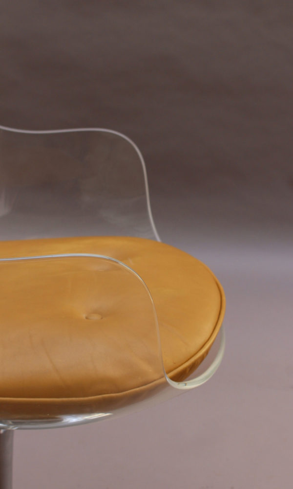 6 Fine 1960's Lucite 'Champagne' Chairs by Estelle & Erwin Laverne - Image 11