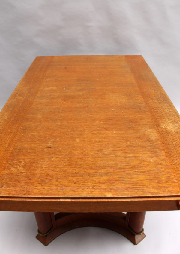 A fine French Art Deco Rectangular Oak Dining Table - Image 14