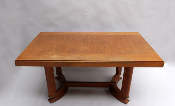 A fine French Art Deco Rectangular Oak Dining Table - Image 6