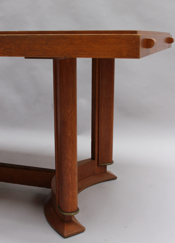 A fine French Art Deco Rectangular Oak Dining Table - Image 11