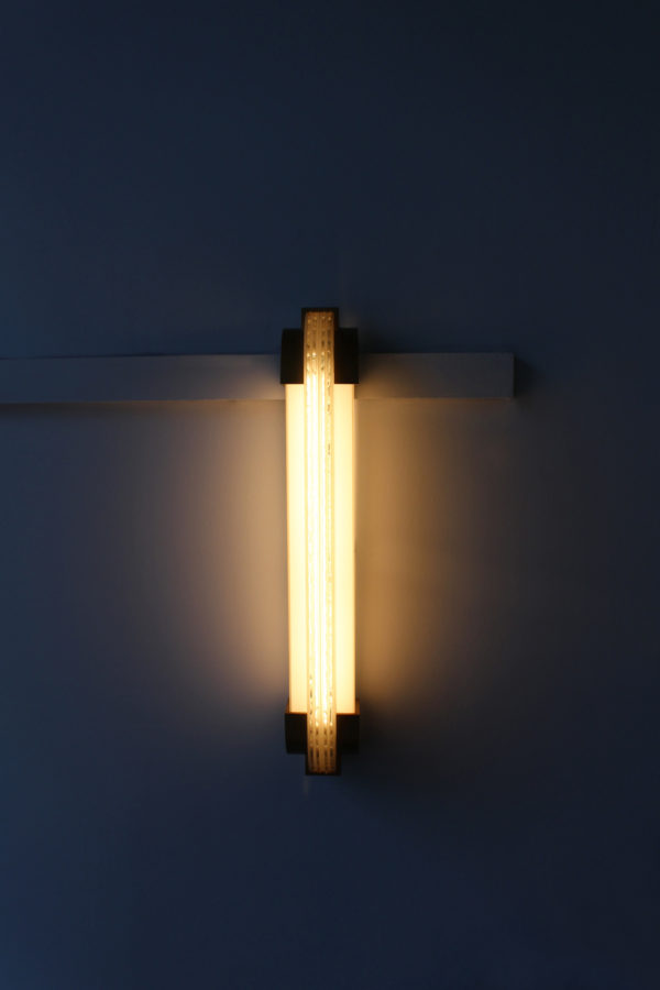 Fine French Art Deco Vertical Wall Light in Bronze and Glass by Jean Perzel - Image 14