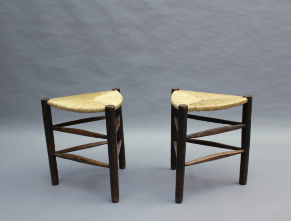 A Pair of French Mid-Century triangular stools with rush seats - Image 3