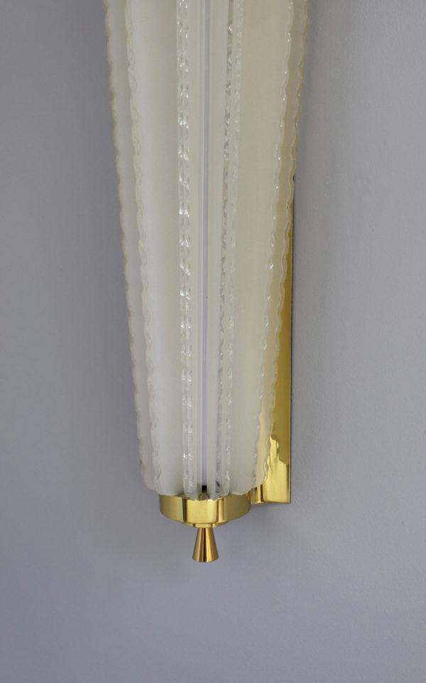 Pair of Fine French Art Deco Glass and Bronze Sconces - Image 11