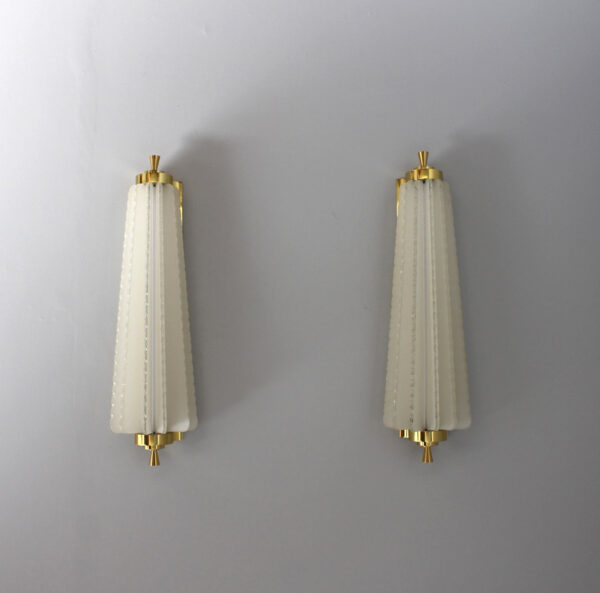 Pair of Fine French Art Deco Glass and Brass Sconces by Pierre Disderot - Image 2