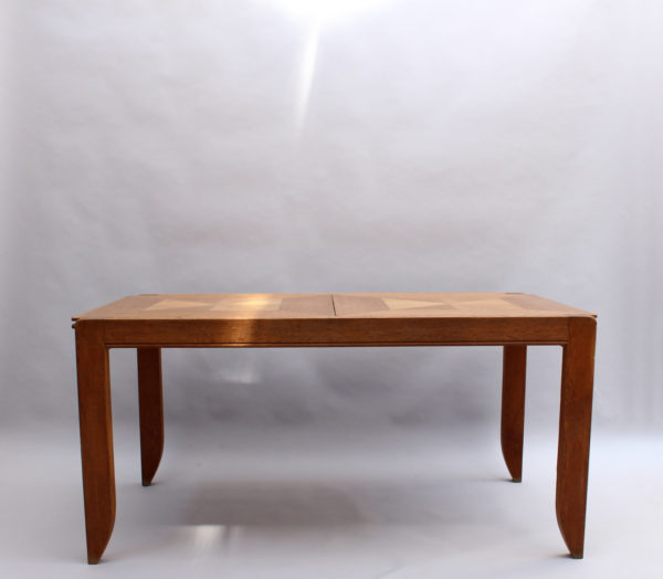 Fine French 1970s Extendable Oak Dining Table by Guillerme & Chambron - Image 2