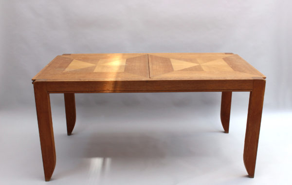 Fine French 1970s Extendable Oak Dining Table by Guillerme & Chambron - Image 4