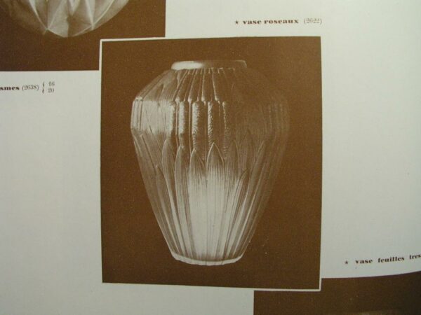 Fine French 1930s Frosted Glass "Roseaux" Vase by André Hunebelle - Image 14