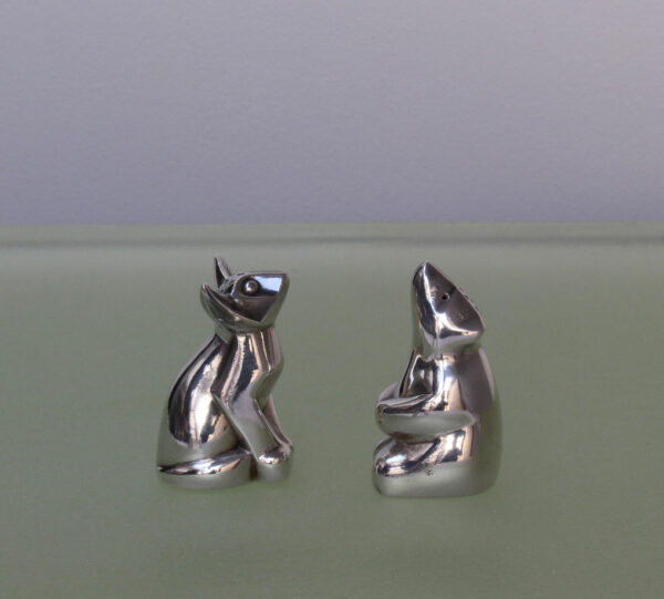 Set of 4 Christofle 'Gallia' silver plated Figural Salt and Pepper Shakers - Image 8