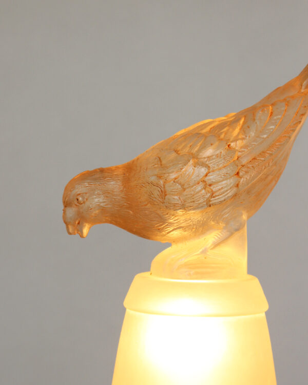 Pair of Fine French Art Deco Bird Night Lights in Molded Glass by Verlys - Image 10