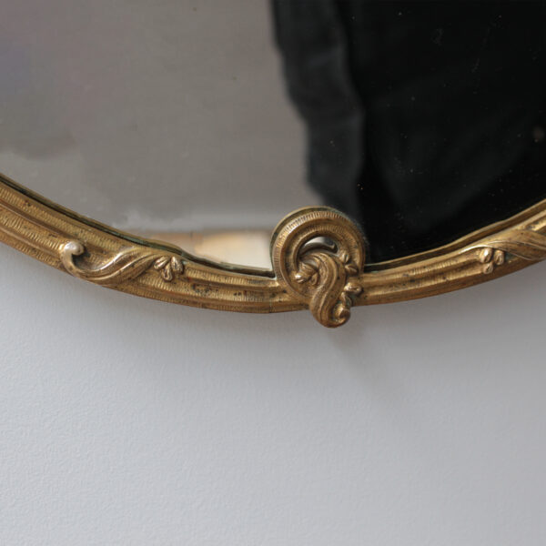 Fine French Art Deco Oval Mirror with a Solid Brass Frame - Image 9