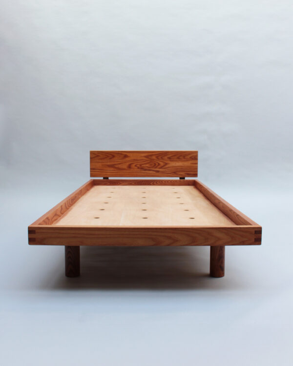 Fine French 1950s Solid Elm "Godot" daybed by Pierre Chapo - Image 4